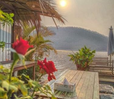 Si Sawat House | Sweet Home Floating House