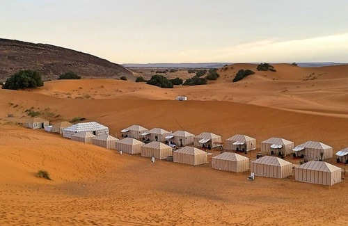 Merzouga Cabin | Sweet Merzouga, luxury tents in the desert.