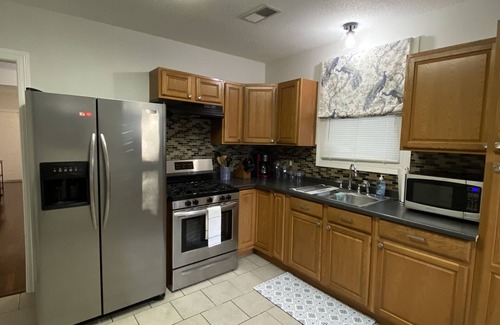 Broadmoor House | Sweet Salcedo - Cute 2 BR/1 BA cottage