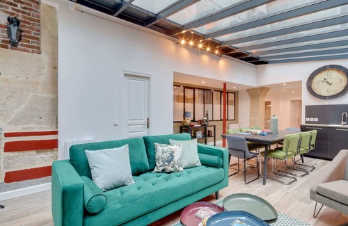 Quartier du Mail Apartment | Sweett | Sentier II - Four Bedroom Apartment, Sleeps 9