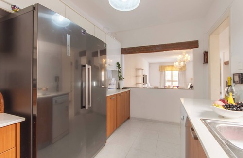 Tal-Ghoqod Hotel | SwieqiStay room5 shared bath - Paceville