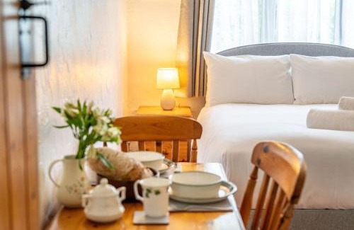 Rackheath Apartment | Swift Host - Studio - The Nook - Garden - Parking