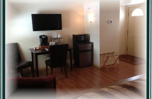 Rumford Bed & Breakfast | Swift River Suites
