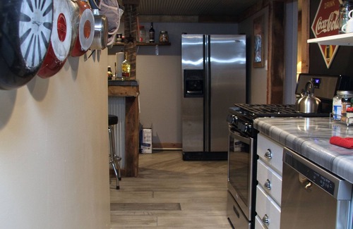 High Ridge Apartment | Swim, Fish, Hike, Horseback