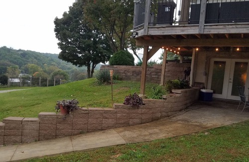 High Ridge Apartment | Swim, Fish, Hike, Horseback