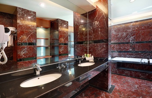Manado City Centre Hotel | Swiss-Belhotel Maleosan Manado