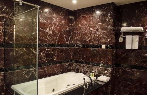 Manado City Centre Hotel | Swiss-Belhotel Maleosan Manado