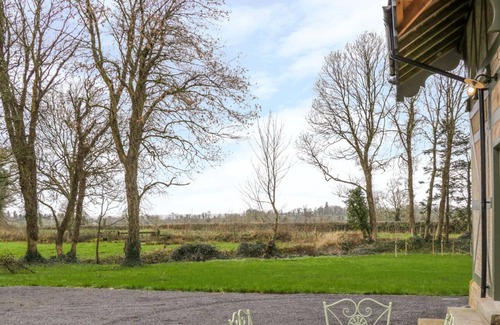 Mohill Cottage | SWISS COTTAGE, character holiday cottage in Mohill, County Leitrim