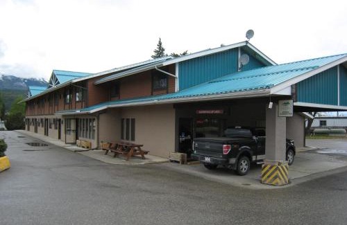 Golden Hotel | Swiss Village Inn