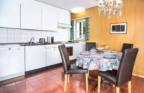 Aeschlen ob Gunten Apartment | SwissHut Stunning Views Alps & Lake - Apart. Lena Down