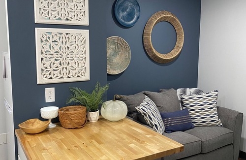 Lewistown Apartment | Sycamore Acres 303 Beachy vibes suite with full kitchen and living room
