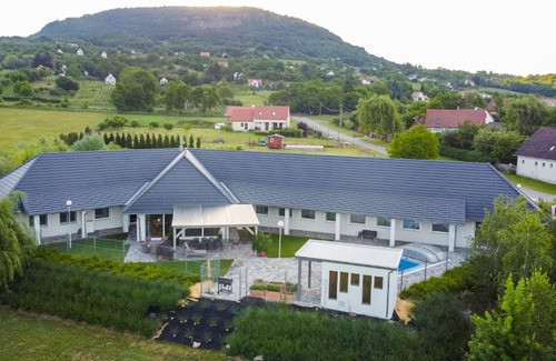 Hegymagas House | Szent György-hegy Residence