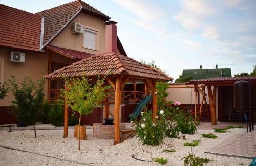 Poroszlo Apartment | Tündérfátyol apartmanház