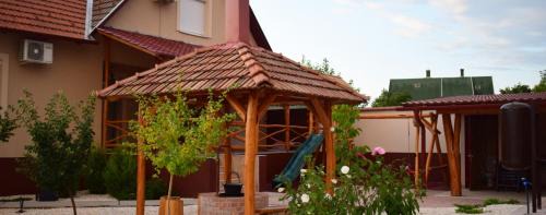 Poroszlo Apartment | Tündérfátyol apartmanház