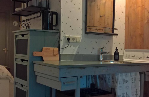 Schellinkhout Ski Chalet | 't Atelier: quiet and rustic at the Markermeer