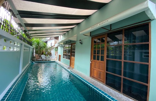Khlong Tan Nuea House | T-house Bkk - 6BR Max15people private house with swimming pool near BTS