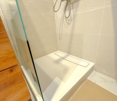 Old Town Apartment | T1 luxury Port Toulon Clim, Wi-Fi