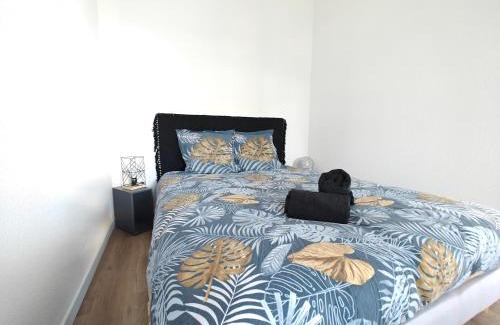Langon Apartment | T2 à proximité des commerces - 1 à 4 pers -