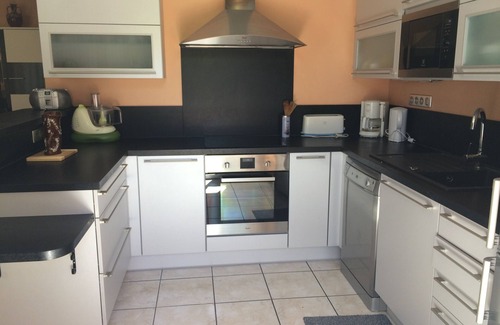 Rodez Apartment | T2 5 minutes from downtown, garage and private parking