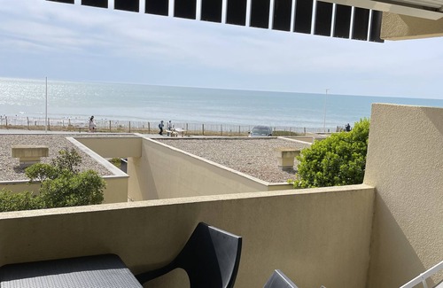 Lacanau-Ocean Apartment | T2 apartment facing the sea, with direct access to the beach