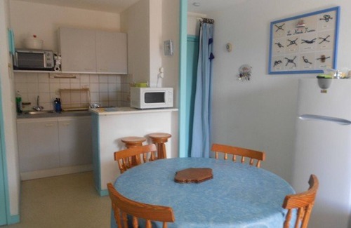 Vieux-Boucau-les-Bains Apartment | T2 Cabin Apartment by the Lake, 6 pers, pets allowed