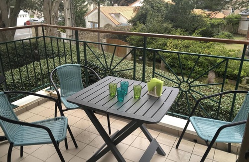 Pornichet Apartment | T2 FULL OF CHARM NEAR BEACH AND CHÂTEAU DES TOURELLES