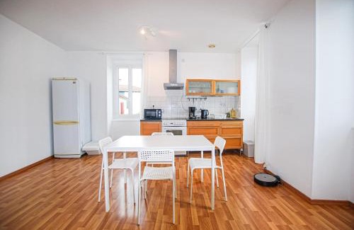 Saint-Palais Apartment | T2 lumineux au cœur de St Palais