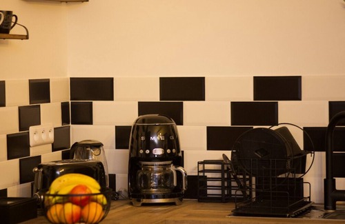 La Ville-du-Bois Apartment | T3 Apartment - Near Orly/Paris N20 WIFI NETFLIX