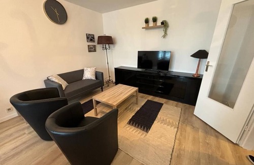 Saint-Vincent Apartment | T3 Centre Ville au Pied de la Gare et du Centre Commercial Tout Inclus !