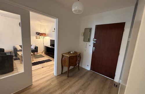 Saint-Vincent Apartment | T3 Centre Ville au Pied de la Gare et du Centre Commercial Tout Inclus !