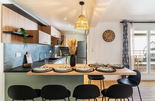 Le Tampon Apartment | T3 - COEUR DE VILLE, Elégant T3 rénové au centre ville du Tampon - Confort & Modernité- Classé 3★