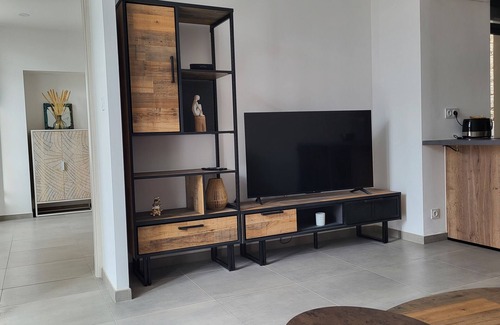 Propriano Apartment | T3 Propriano Avec Ascenseur, Proche Toutes Commodités, Plage Accessible à Pieds