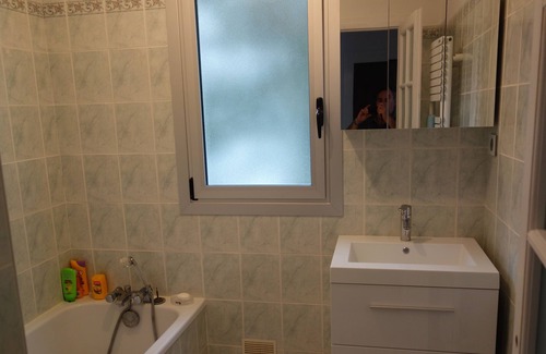 Royan Apartment | T3 - Quartier Le Parc 200 m from the beach, parking, elevator, terrace, shops