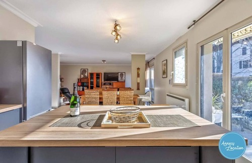Menthon-Saint-Bernard Apartment | T4 Apartment – Les Charmilles