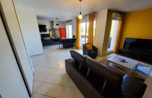 Meyzieu Apartment | T4 terrasse et box - Groupama Stadium-Eurexpo-Lyon