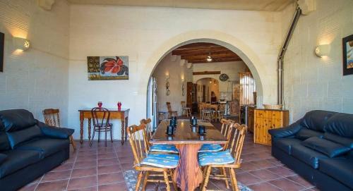 Xewkija Villa | Ta Bejza Farmhouse