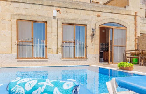 Xaghra Villa | Ta Danjela 4 Bedroom Villa With Private Pool