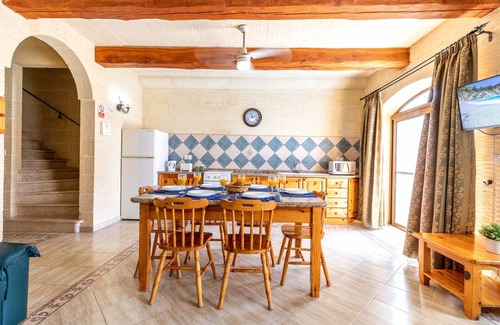 Xaghra Villa | Ta Debora 3 Bedroom Villa With Private Pool