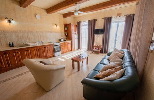 Marsalforn Villa | Ta Lucija 2 bedroom Villa with private pool