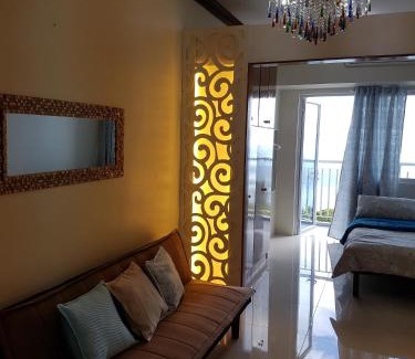 Tagaytay Apartment | Taal Room