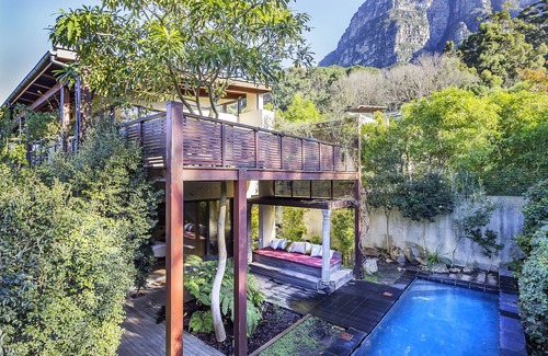 Newlands House | TABLE MOUNTAIN VILLA