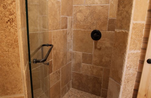 Hatch Apartment | Tack Room Studio on 280 acre Sevier River Ranch - 1 King and 2 Twin Beds