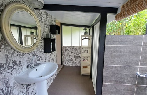 Teva I Uta Bed & Breakfast | TAHITI - Mataiea BnB