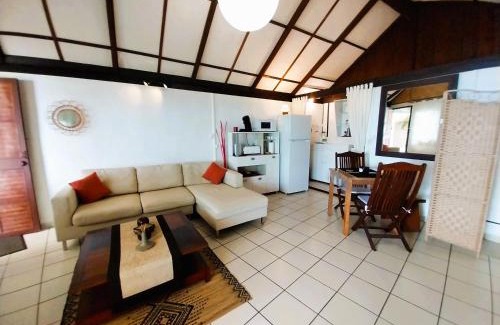 Punaauia House | TAHITI - VAIAVA Beach Cottage