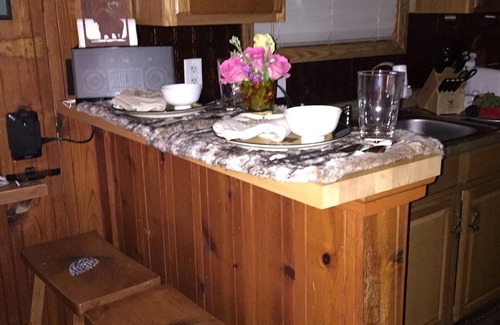 Kings Beach Cabin | Tahoe’s most romantic cabin & best kept secret for loving couples & families!