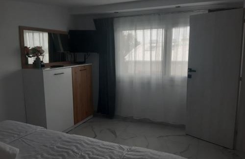 Lefkippos Apartment | Tahtidis 3
