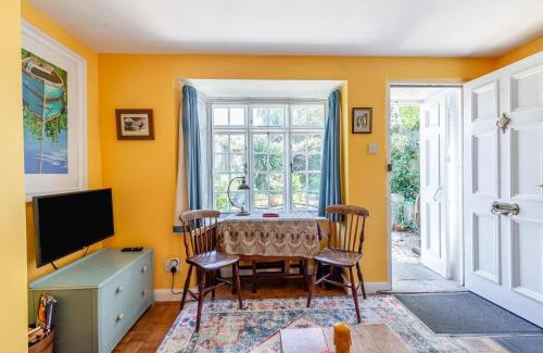 Rye House | Tail End Cottage