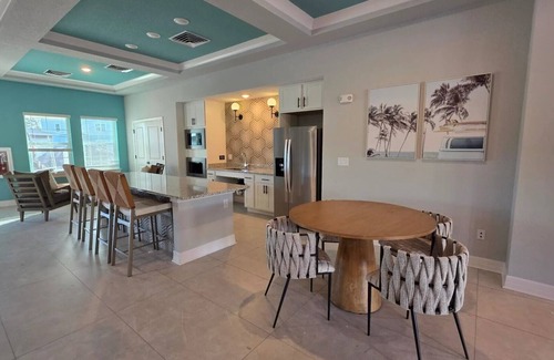 Fort Myers Apartment | Tailor 2BD 8 - Two Bedroom Apartment, Sleeps 4