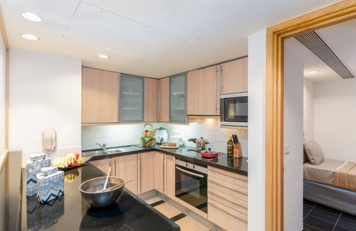 Wellington Pier Apartment | Taj Wellington Mews Luxury Residences