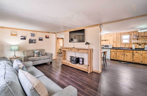East Fultonham House | 'Take 5 Relax, Rest, Refresh' with Yard & Pond!